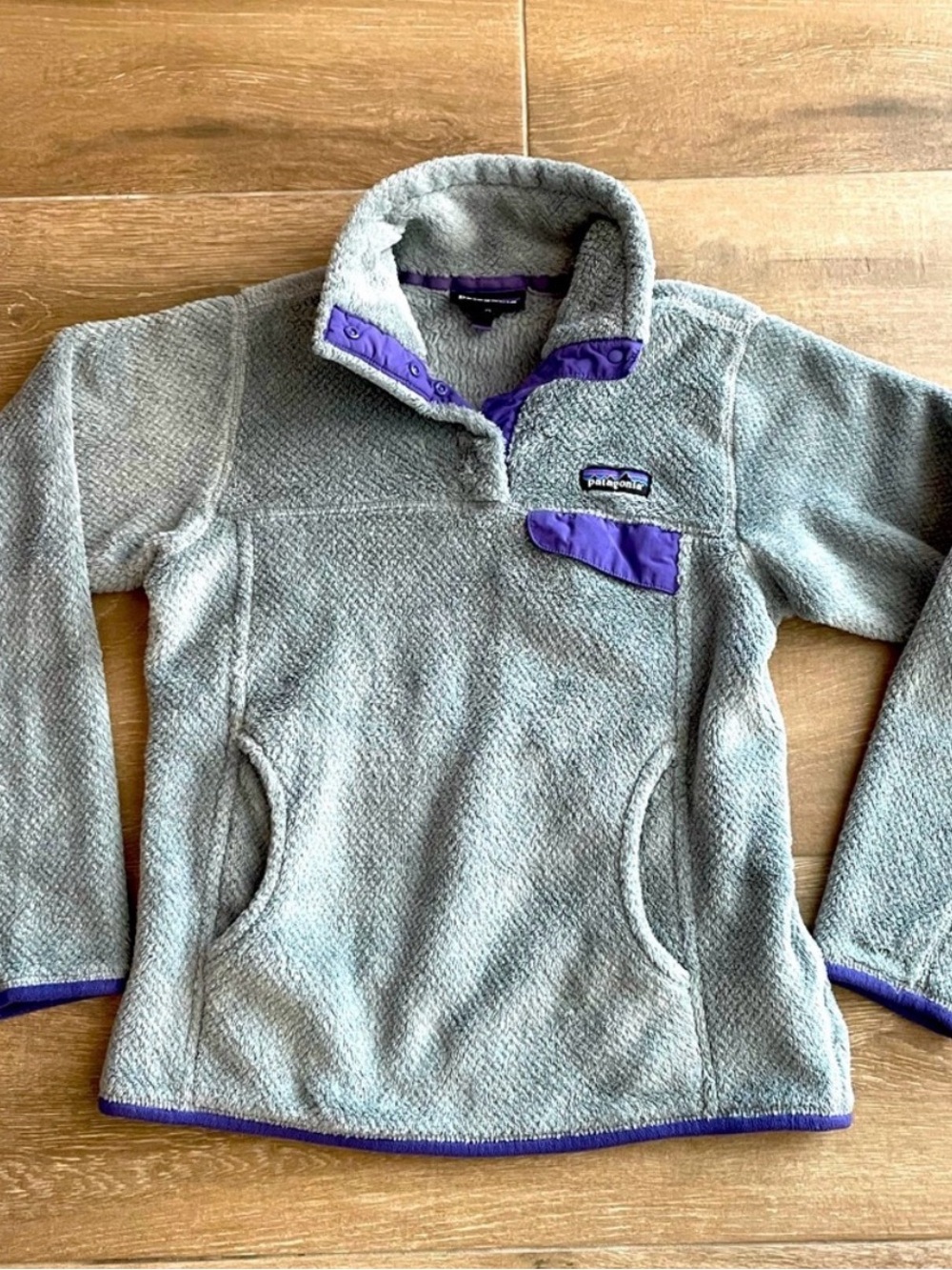 Patagonia Gray Fleece Pullover with Purple Accents